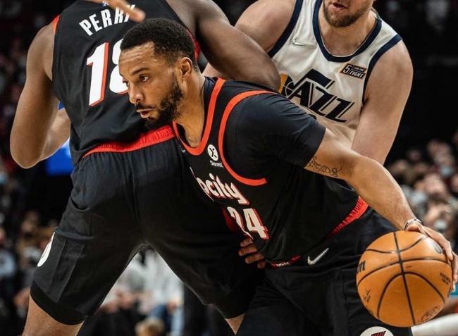 关于波特兰开拓者发布备战花絮；转会期遗憾出局；法国杯任务艰巨；医务组通报恢复的信息