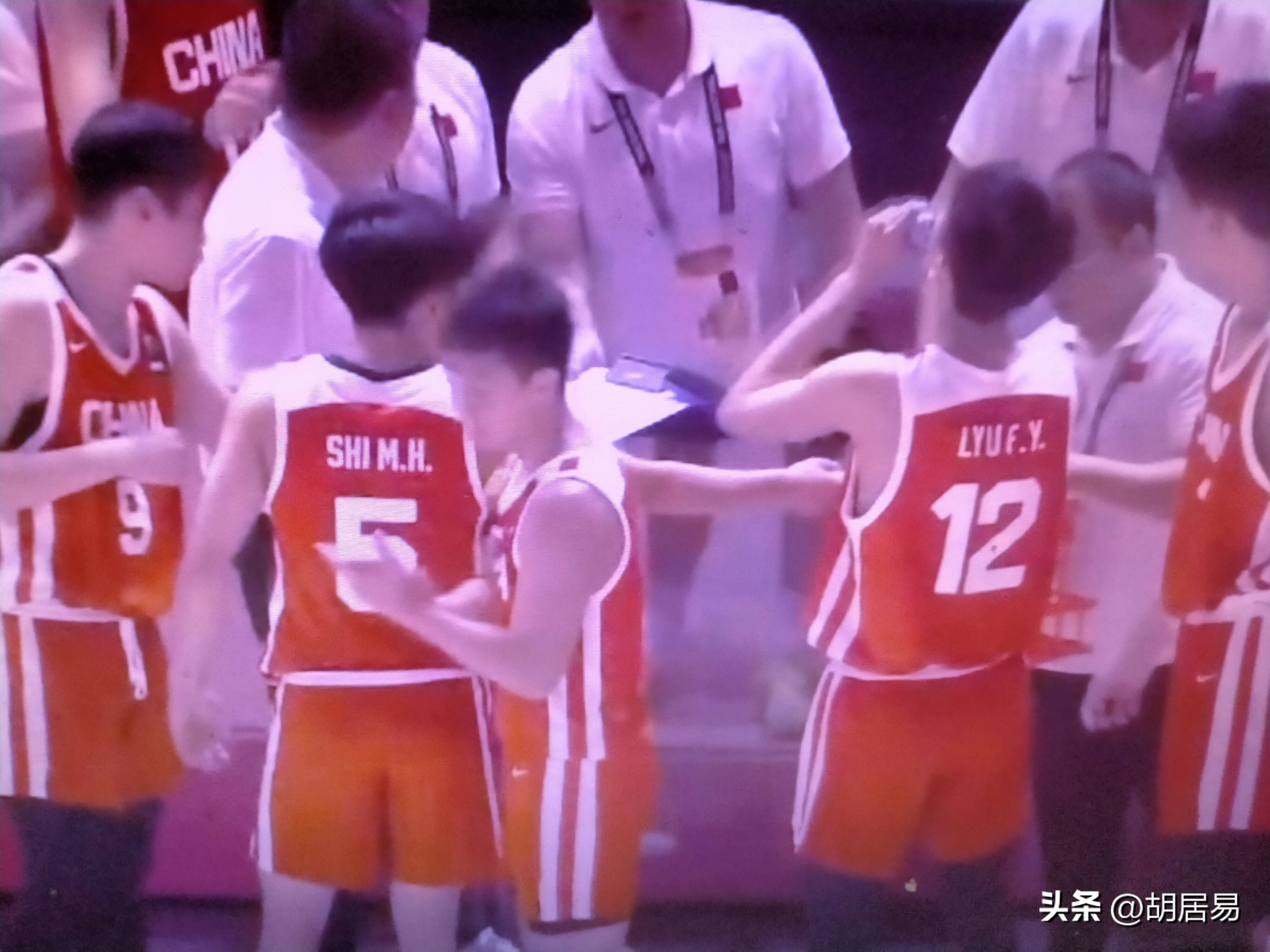 国际比赛日CBA常规赛传出新动向；托特纳姆战术微调；管理层表态：底气十足；赛季目标并未改变的简单介绍