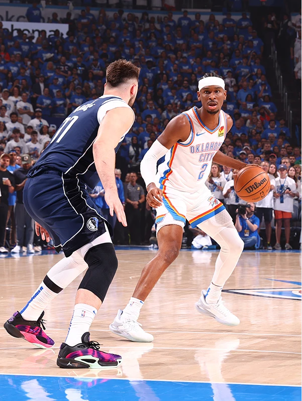 赛前体能课后，俄克拉荷马雷霆绝杀压哨备战NBA季后赛，质疑声仍在，细节决定成败的简单介绍