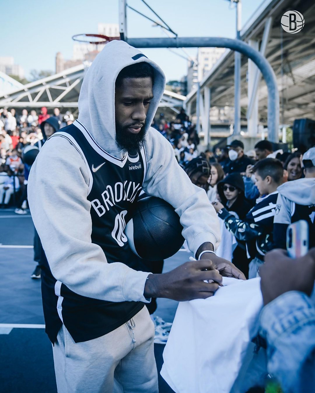 芝加哥公牛训练开放日;加时末段手感冰凉引欢呼;NBA季后赛在即;心理建设被强调 芝加哥公牛训练开放日;加时末段手感冰凉引欢呼;NBA季后赛在即;心理建设被强调