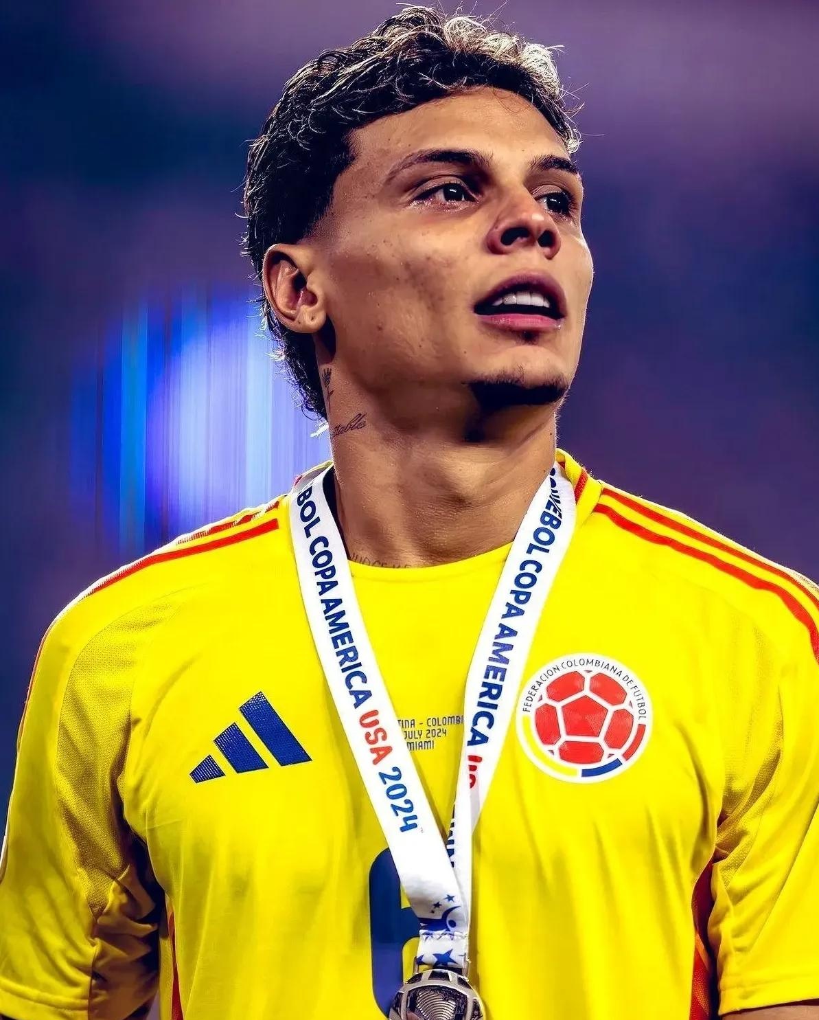 NBA总决赛关键时刻走向成谜,曼联再遭质疑,话题不断,赛程密集仍需轮换(nba总决赛最新战况最新消息) NBA总决赛关键时刻走向成谜,曼联再遭质疑,话题不断,赛程密集仍需轮换(nba总决赛最新战况最新消息)