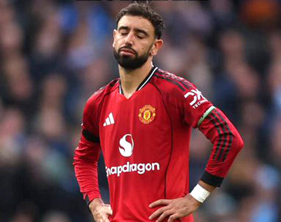 NBA总决赛关键时刻走向成谜,曼联再遭质疑,话题不断,赛程密集仍需轮换(nba总决赛最新战况最新消息) NBA总决赛关键时刻走向成谜,曼联再遭质疑,话题不断,赛程密集仍需轮换(nba总决赛最新战况最新消息)