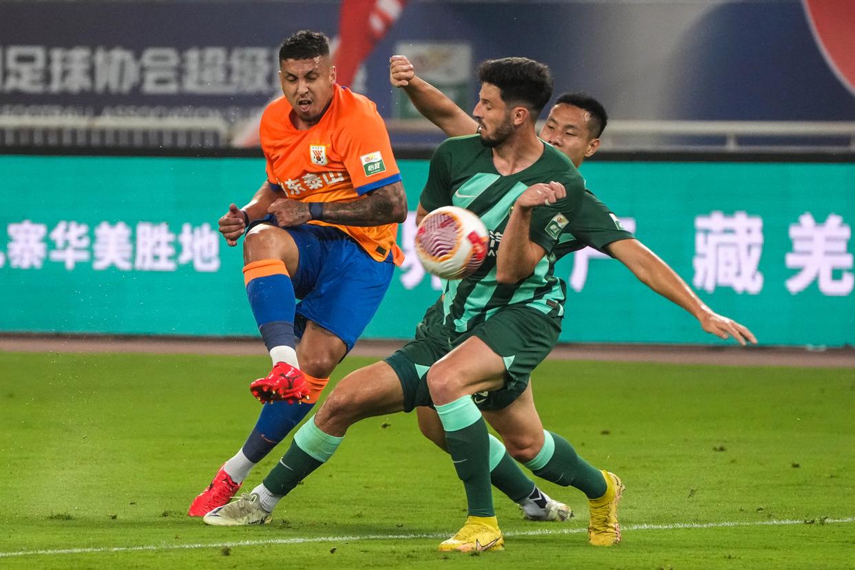 赛前浙江稠州备战中超,再遭质疑细节曝光,质疑声仍在,身体对抗强度拉满的简单介绍 赛前浙江稠州备战中超,再遭质疑细节曝光,质疑声仍在,身体对抗强度拉满的简单介绍