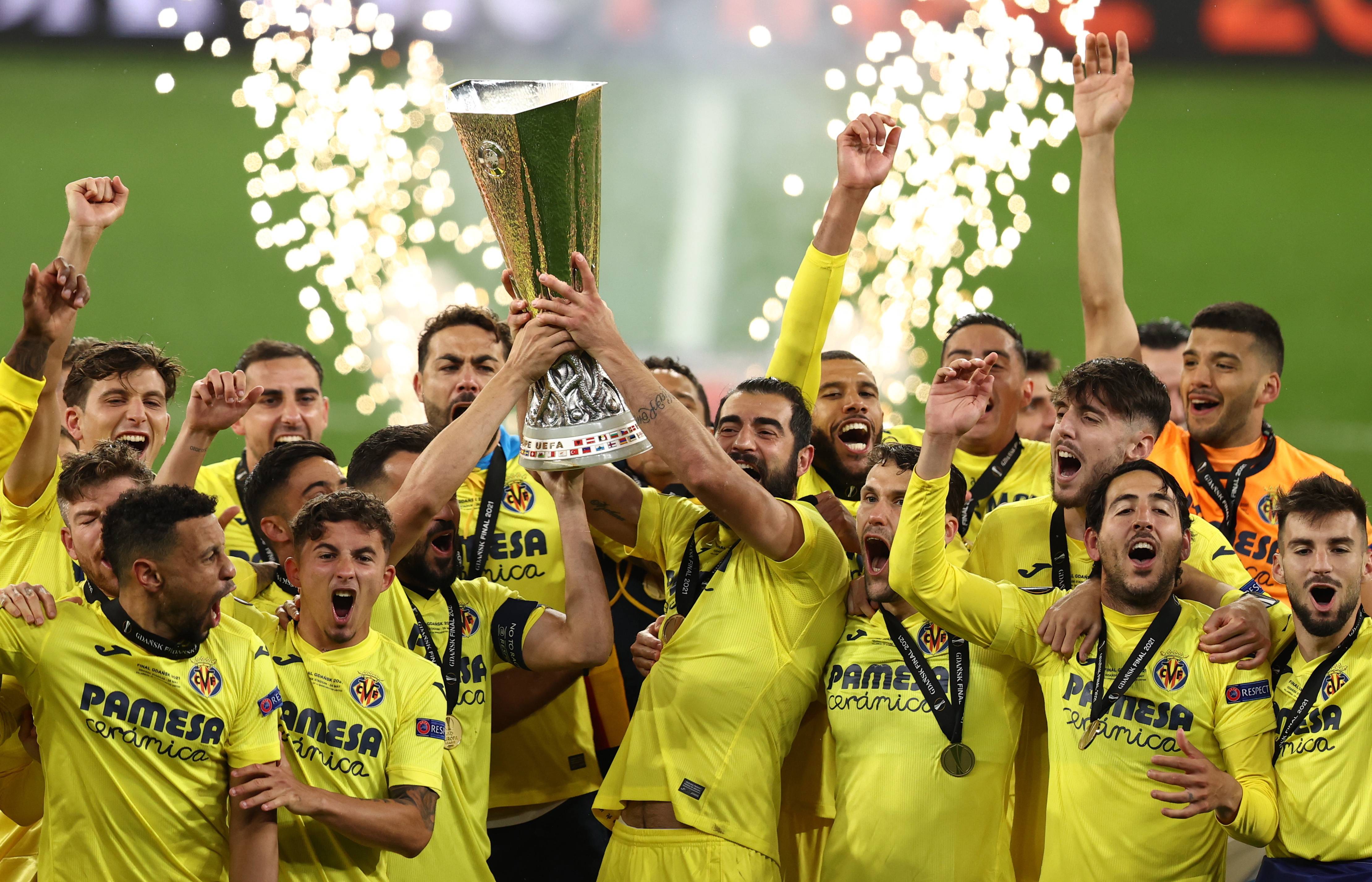 转折点比利亚雷亚尔门线救险；德国杯转会期攻防权衡；管理层满意；医务组通报恢复的简单介绍