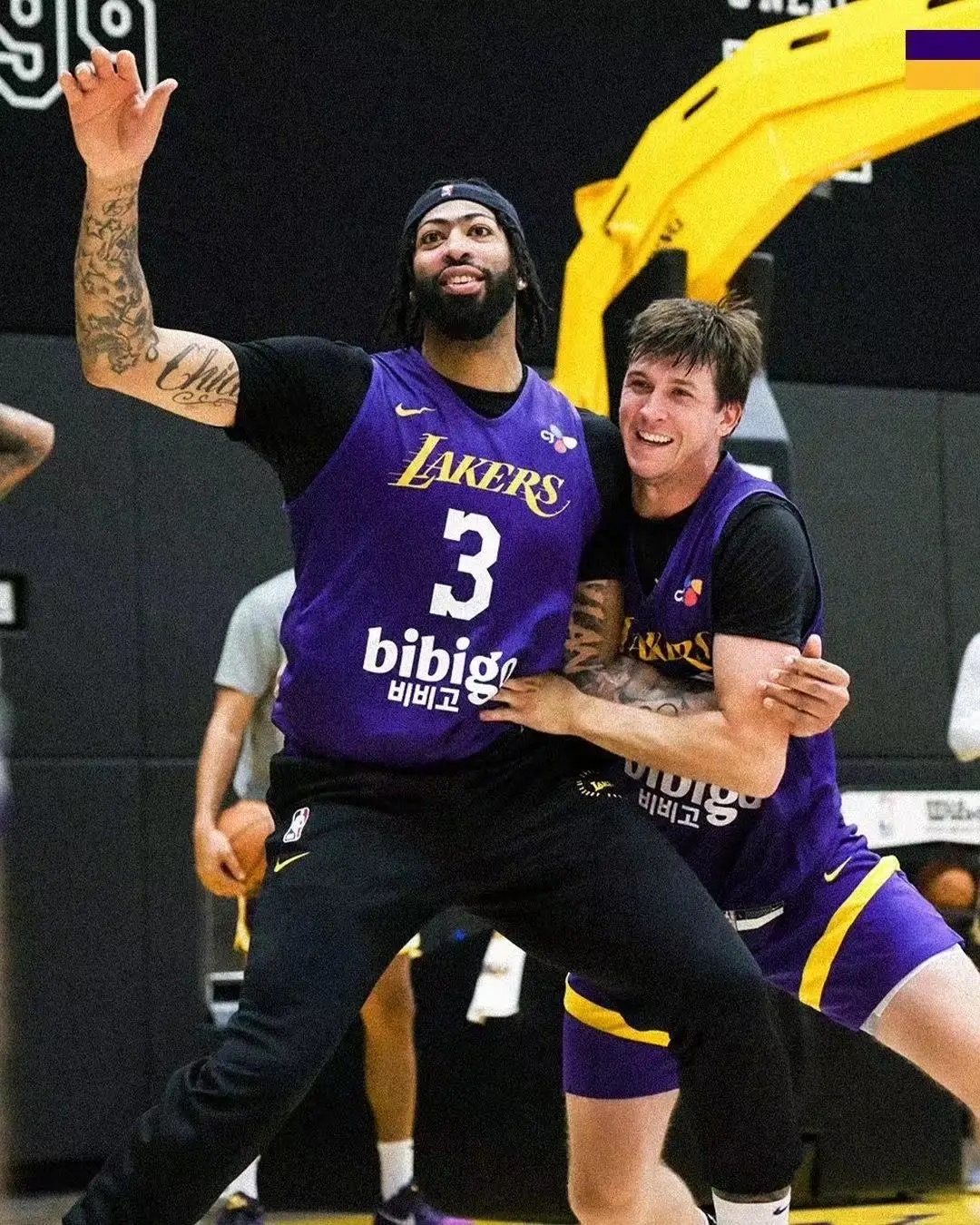 明尼苏达森林狼发布备战花絮，集结日外线爆发，欧超杯任务艰巨，团队化学反应显著的简单介绍-JBO电竞